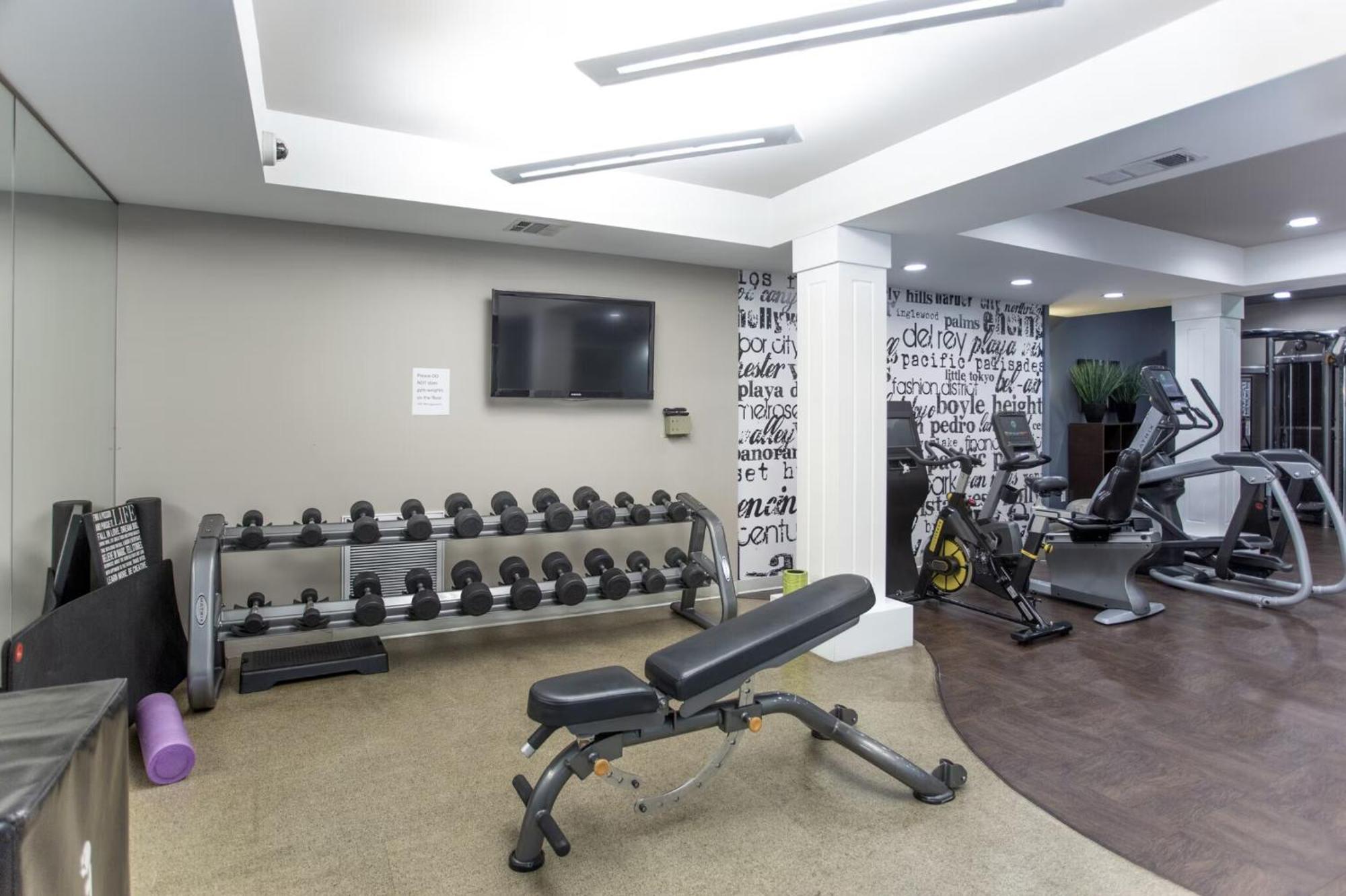 Beverly Hills Chic 2 Bed 2Bath With Patio And Parking 309 Лос-Анджелес Экстерьер фото